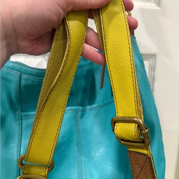 Yellow and Blue FOSSIL pebbleleather Women's Shoulder/Crossbody Bags (set of 2) - Picture 11 of 16